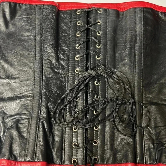 Alter Ego Black/Red Goth Renaissance Lamb Leather Lace Up Corset 34 - Picture 16 of 16